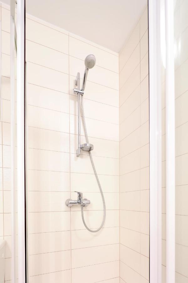 Villa Mainz ノヴァリャ エクステリア 写真